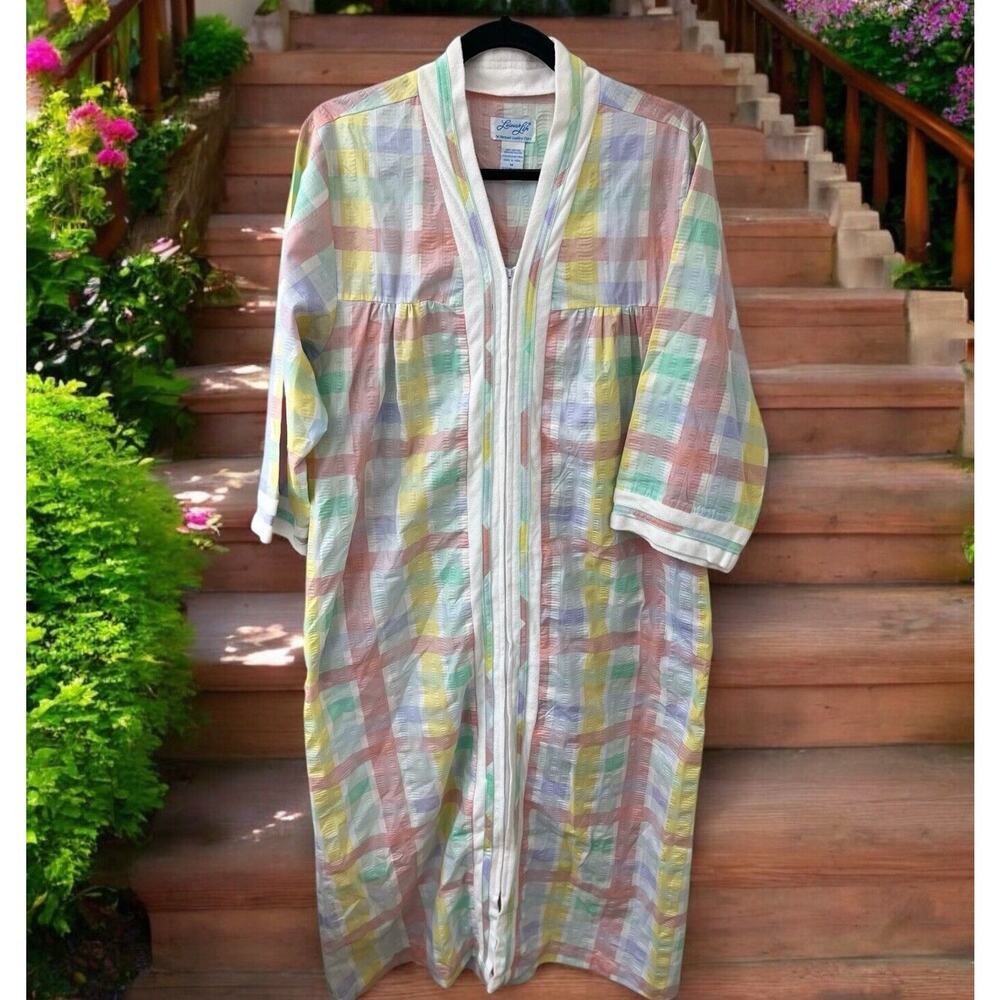 NWT MEDIUM Leisure Life Vermont Country‎ Pastel Seersucker Zip Front House Coat